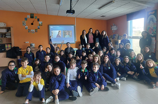 Ir a la noticia Aquae STEM acerca a una investigadora de la NASA al colegio Luis Vives