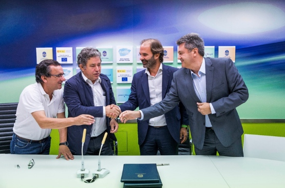 Ir a la noticia Viaqua y el Concello de Pontevedra firman el contrato para la gestión del servicio de agua en la ciudad durante los próximos 20 años
