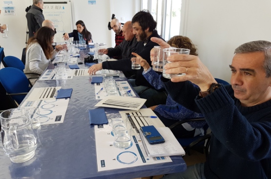 Ir a la noticia Viaqua organizó una cata de agua en la ETAP Coiñas-Ourense